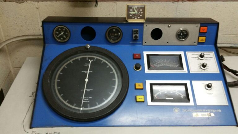 go power C-11 display console